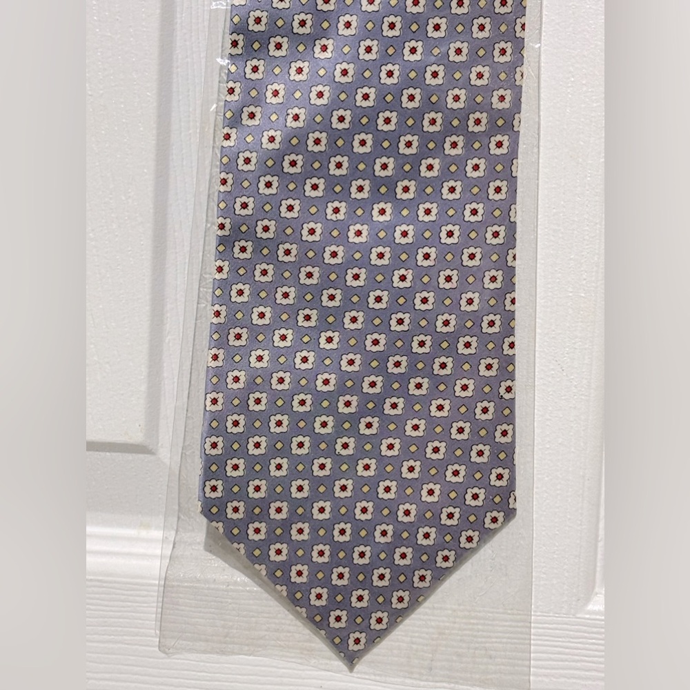 New Stefani 100% Silk. Tie